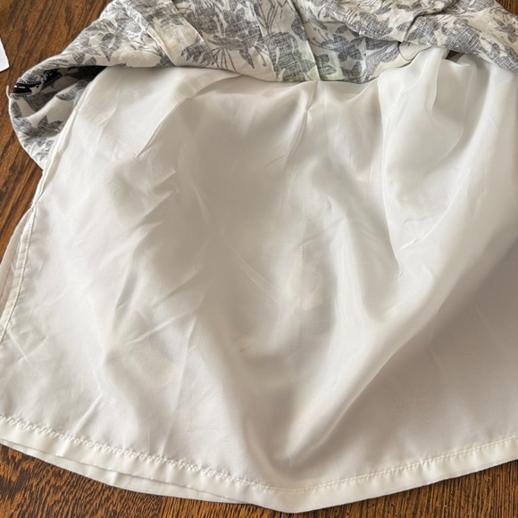 Ann Taylor Loft cream/black linen skirt. Size 0 - Picture 6 of 8